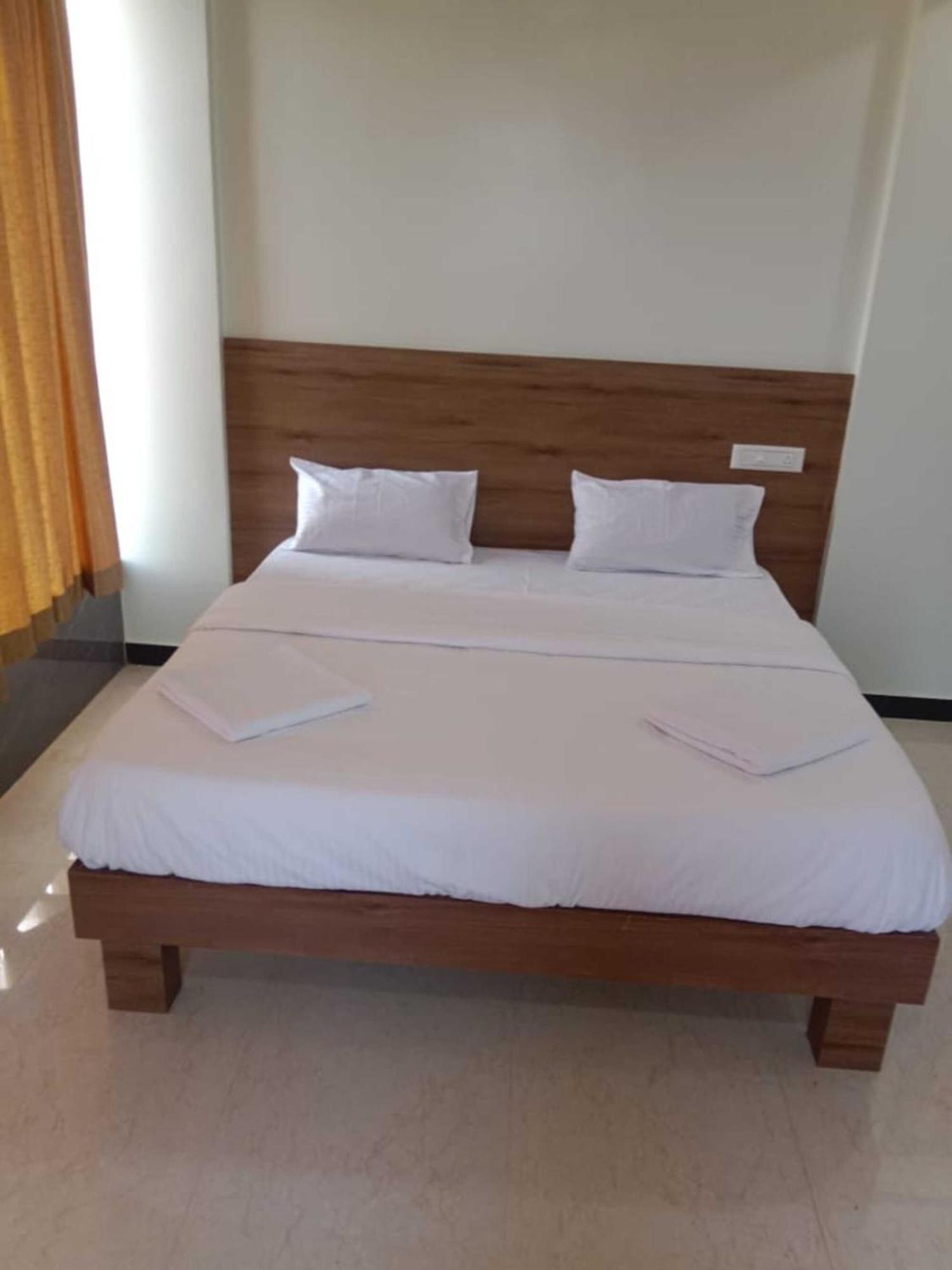 Hotel Royal Kitchen Hirisave Esterno foto